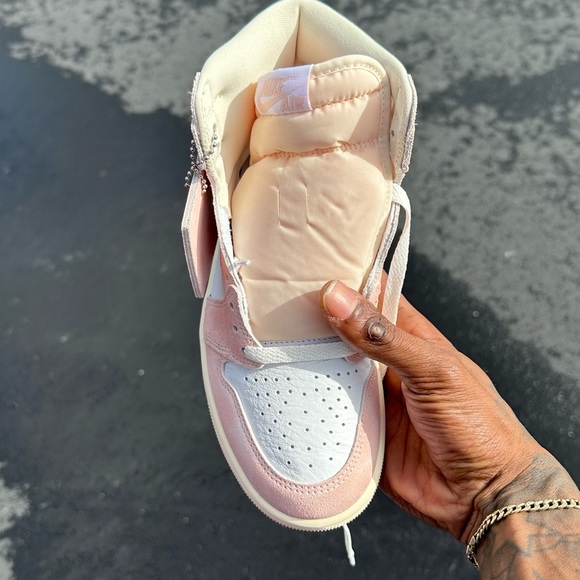 Air Jordan 1 OG “Wash Pink” BRAND NEW size 6.5 women’s - Picture 3 of 6